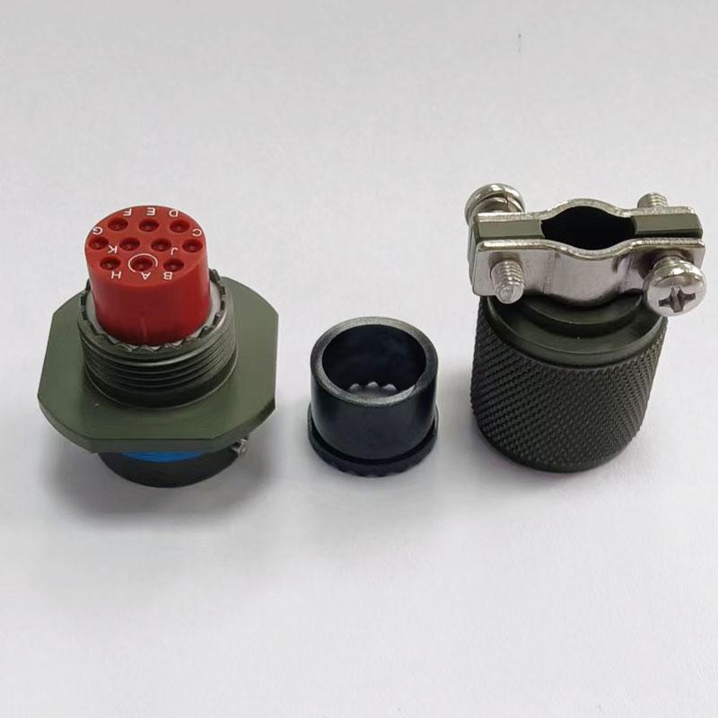 MIL-DTL-26482 PT Series Circular Connectors 2-24 Pin Bayonet Lock